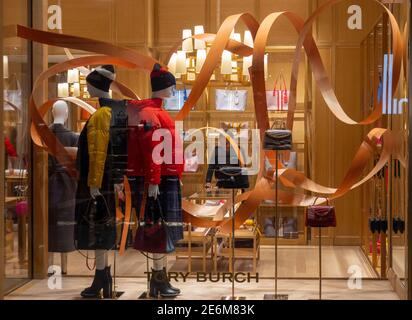 Les vitrines des magasins Tory Burch dans les boutiques de Hudson yards à Manhattan NYC Banque D'Images