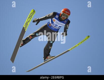 Willingen, Allemagne. 29 janvier 2021. Ski nordique, saut à ski: Coupe du monde, grande colline, hommes: Markus Eisenbichler d'Allemagne saute dans la qualification de la Mühlenkopfschanze. Credit: Arne Dedert/dpa/Alay Live News Banque D'Images