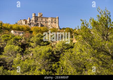 France, Vaucluse (84), le Barroux, château du XVIe siècle Banque D'Images