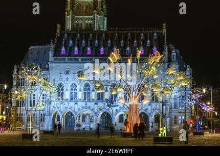 France, pas-de-Calais (62), Arras, illuminations de Noël sur la place des H?ros à Arras Banque D'Images