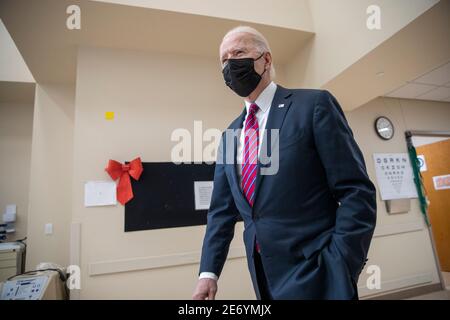 LE président AMÉRICAIN Joe Biden arrive au Walter Reed National Military Medical Center à Bethesda, Maryland, Etats-Unis, le 29 janvier 2021. Le président Biden doit rendre visite aux membres du service blessé. Crédit : Shawn Thew/Pool via CNP/MediaPunch Banque D'Images