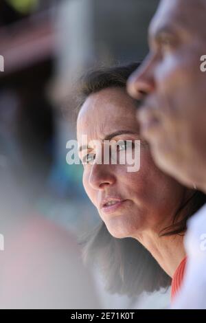 Portrait de la candidate socialiste française aux élections présidentielles de 2007 Segolene Royal, qui semble inquiète et inquiète alors que le début de sa campagne est confronté à des problèmes et à de mauvais sondages. French West Indies, 26/27, 2007. Photo par Axelle de russe/ABACAPRESS.COM Banque D'Images