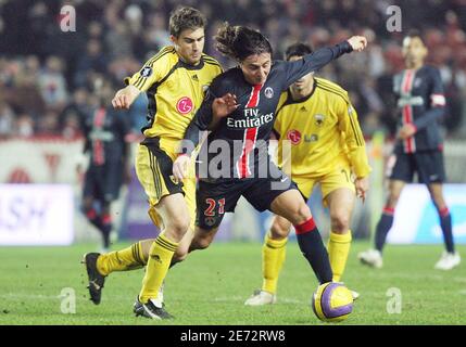 Rodriguez du PSG lors du 3e tour de la coupe UEFA, deuxième match de football, Paris Saint Germain contre AEK Athènes au Parc des Princes à Paris, France, le 22 février 2007. PSG a gagné 2-0. Photo de Mehdi Taamallah/Cameleon/ABACAPRESS.COM Banque D'Images