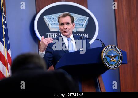 Arlington, États-Unis d'Amérique. 28 janvier 2021. Le secrétaire de presse du Pentagone, John F. Kirby, tient une réunion d'information à l'intention des médias au Pentagone le 28 janvier 2021 à Arlington, en Virginie. Credit: Planetpix/Alamy Live News Banque D'Images