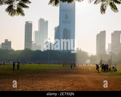 Mumbai, Inde - 20 décembre 2020 : le parc Shivaji est un parc public réputé pour avoir été le berceau du match de cricket en Inde Banque D'Images