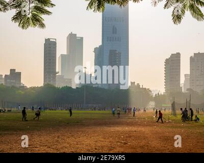 Mumbai, Inde - 20 décembre 2020 : le parc Shivaji est un parc public réputé pour avoir été le berceau du match de cricket en Inde Banque D'Images