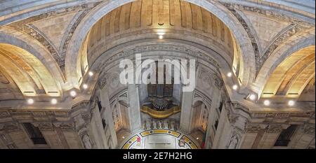 À l'intérieur de l'impressionnant Panthéon de Lisbonne au Portugal Banque D'Images