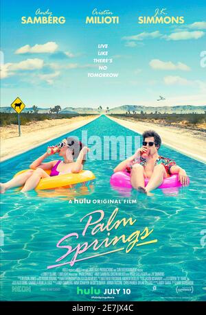 ANDY SAMBERG et CRISTIN MILIOTI dans PALM SPRINGS (2020), réalisé par MAX BARBAKOW. Crédit : lumière du soleil / divertissement solaire / Album Banque D'Images