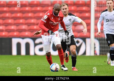 Nottingham, Royaume-Uni. 30 janvier 2021. NOTTINGHAM, ANGLETERRE. 30 JANV. Samba Sow (21) de la forêt de Nottingham en action pendant le match de championnat Sky Bet entre la forêt de Nottingham et Barnsley au City Ground, Nottingham, le samedi 30 janvier 2021. (Credit: Jon Hobley | MI News) Credit: MI News & Sport /Alay Live News Banque D'Images