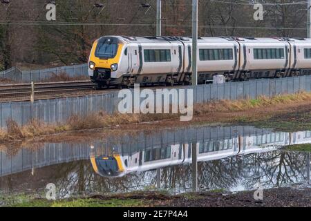 Garniture intérieure du train d'unités multiples Avanti Super Voyager diesel-lectric numéro 221101 récemment rénovée. Banque D'Images