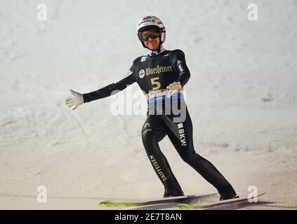 Willingen, Allemagne. 30 janvier 2021. Ski nordique, saut à ski : coupe du monde, grande colline, hommes. Simon Ammann, de Suisse, réagit après son saut dans le deuxième tour de compétition de la colline de Mühlenkopf. Credit: Arne Dedert/dpa/Alay Live News Banque D'Images