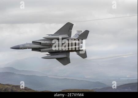 Siège unique F15 traversant le gallois vally Banque D'Images