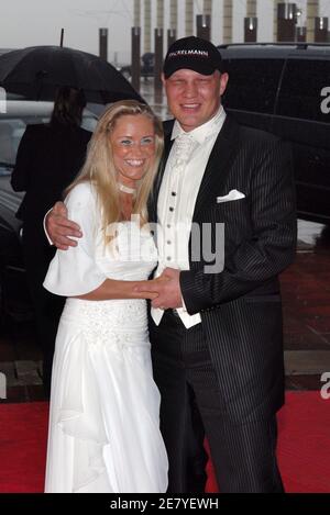 L'ancien boxeur Axel Schulz avec sa femme Patricia arrive aux 'Laureus World Sports Awards 2007' qui se sont tenus au Palau Sant Jordi à Barcelone, Espagne, le 2 avril 2007. Photo de Nicolas Khayat/ABACAPRESS.COM Banque D'Images