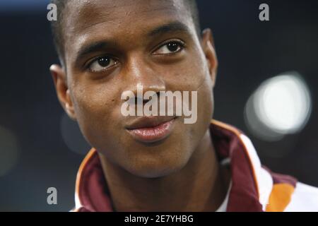 COMME Ricardo Faty de Roma lors de la Ligue des champions de l'UEFA, quart de finale, première jambe, COMME Roma vs Manchester United au stade olympique de Roma, en Italie, le 4 avril 2007. COMME Roma a gagné 2-1. Photo de Christian Liewig/ABACAPRESS.COM Banque D'Images