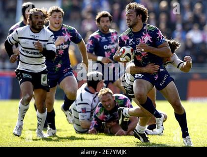 Stade Francais Juan Martin Hernandez dans le top 14, Stade Francais contre Brive au stade Jean-Bouin à Paris, France, le 7 avril 2007. Le Stade Francais a gagné 18-13. Photo de Christian Liewig/ABACAPRESS.COM Banque D'Images