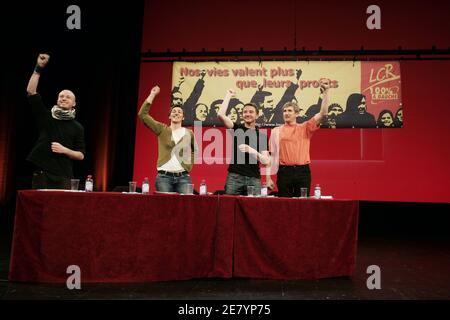 Olivier Besancenot durig, candidat à la présidentielle du LCR une réunion de campagne à Lille, au nord de la France, le 11 avril 2007. Photo de Mousse/ABACAPRESS.COM Banque D'Images