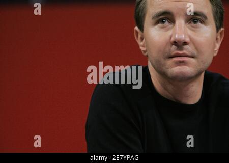 Olivier Besancenot durig, candidat à la présidentielle du LCR une réunion de campagne à Lille, au nord de la France, le 11 avril 2007. Photo de Mousse/ABACAPRESS.COM Banque D'Images