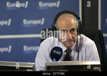 Le Directeur Jean-Pierre Elkabbach participe au salon politique « la matinée des candidatures », à Paris, France, le 17 avril 2007. Photo de Corentin Fohlen/ABACAPRESS.COM Banque D'Images