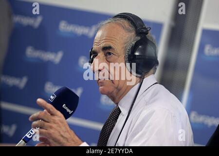 Le Directeur Jean-Pierre Elkabbach participe au salon politique « la matinée des candidatures », à Paris, France, le 17 avril 2007. Photo de Corentin Fohlen/ABACAPRESS.COM Banque D'Images