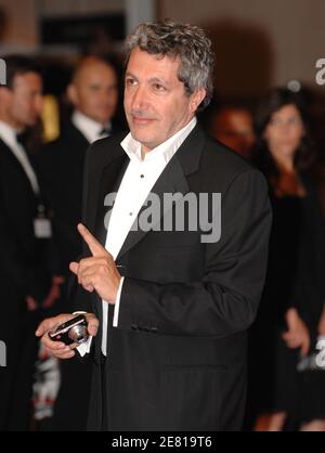 Le réalisateur et acteur français Alain Chabat arrive au Palais des Festivals pour la projection du film du réalisateur américain Michael Moore 'SiMKO' présenté hors compétition au 60ème Festival International du film de Cannes, France, le 19 mai 2007. Photo de Hahn-Nebinger-Orban/ABACAPRESS.COM Banque D'Images