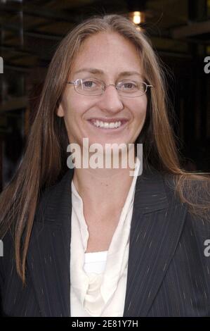 Le joueur de tennis français Mary Pierce arrive dans le 'Village', la zone VIP de l'Open de France à l'arène Roland Garros à Paris, France, le 30 mai 2007. Photo par ABACAPRESS.COM Banque D'Images