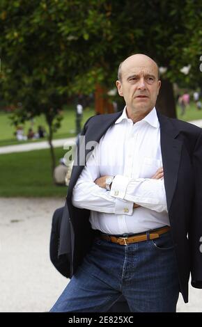 Alain Juppe, le superministre de l'Environnement et maire de Bordeaux, est candidat UMP pour les prochaines élections législatives à Bordeaux, en France, le 22 mai 2007. Photo de Patrick Bernard/ABACAPRESS.COM Banque D'Images