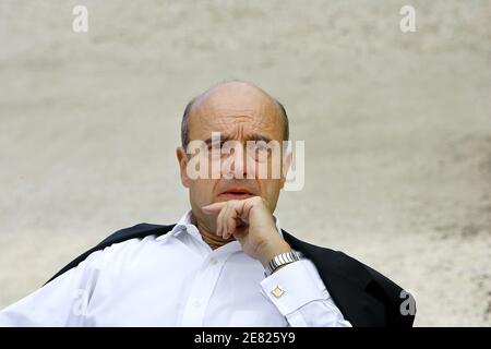 Alain Juppe, le superministre de l'Environnement et maire de Bordeaux, est candidat UMP pour les prochaines élections législatives à Bordeaux, en France, le 22 mai 2007. Photo de Patrick Bernard/ABACAPRESS.COM Banque D'Images