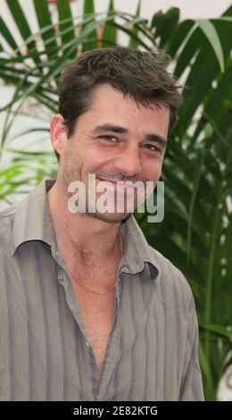 L'acteur français Thierry Neuvic pose pour des photos sur le forum Grimaldi lors du 47e Festival de télévision de Monte-Carlo à Monaco le 11 juin 2007. Photo de Denis Guignebourg/ABACAPRESS.COM Banque D'Images