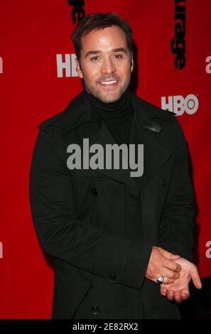 L'acteur Jeremy Piven assiste à la première de la quatrième saison de 'Entourage' présentée par HBO au théâtre Ziegfeld le jeudi 14 juin 2007 à New York City, États-Unis. Photo de Gregorio Binuya/ABACAPRESS.COM Banque D'Images