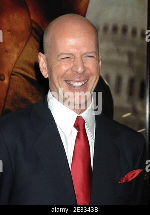 Bruce Willis participe à la création de « Live Free or Die Hard » à New York, qui s'est tenue au radio City Music Hall de New York, NY, États-Unis, le 22 juin 2007. Photo de David Miller/ABACAPRESS.COM Banque D'Images