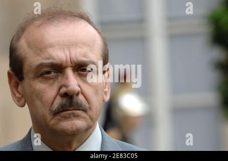 Yasser Abd Rabbo, conseiller du président palestinien, vu lors de la visite du président palestinien Mahmoud Abbas au Palais de l'Elysée, à Paris, en France, le 29 juin 2007. Photo par Ammar Abd Rabbo/ABACAPRESS.COM Banque D'Images