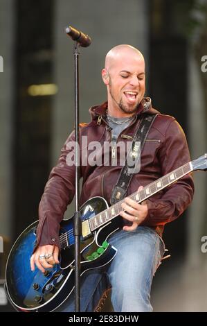 Le chanteur Chris Daughtry du groupe Daughtry se produit en direct lors de la série de concerts d'été ABC « Good Morning America » à Bryant Park le vendredi 1er juin 2007 à New York City, États-Unis. Photo de Gregorio Binuya/ABACAUSA.COM (en photo : Chris Daughtry) Banque D'Images