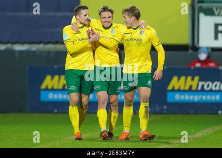 SITTARD, PAYS-BAS - JANVIER 30: Tapis Seuntjes de Fortuna Sittard, Ben Rienstra de Fortuna Sittard, Zian Flemming de Fortuna Sittard pendant le Dutc Banque D'Images