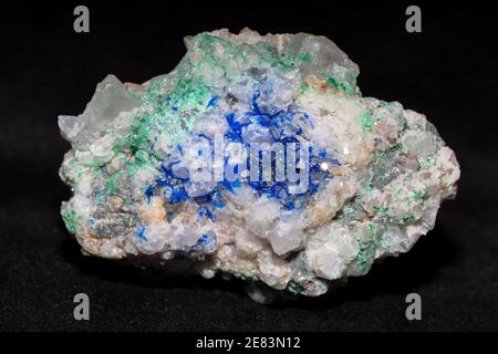 Linarite sur Quartz, avec fluorite de la mine Blanchard au Nouveau-Mexique Banque D'Images