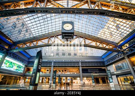 New York City, New York - 23 janvier 2021 : vue intérieure du nouveau Moyinhan train Hall à Penn Station à Manhattan. Banque D'Images