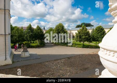 Ensemble architectural du monastère Ipatiev de la Sainte Trinité. Monastère d'Ipatiev dans la partie occidentale de Kostroma sur les rives de la même rivière nea Banque D'Images