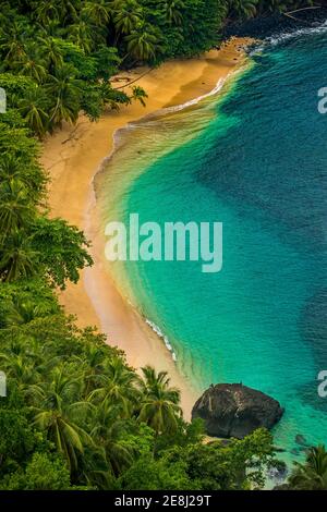 Vue sur la plage de bananes, la réserve de biosphère de l'UNESCO, principe, Sao Tomé-et-principe et l'océan Atlantique Banque D'Images