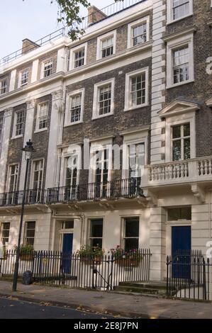 Le célèbre économiste John Maynard Keynes (1883 - 1946) vivait dans cette maison à Gordon Square, Bloomsbury, Londres. Maison historique vue de l'ap publique Banque D'Images