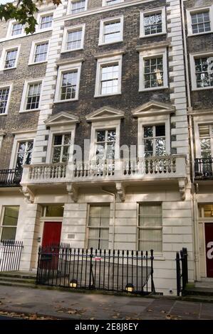 Le groupe Bloomsbury, dont Virginia Woolf et Lytton Strachey, se réunit dans cette maison de Gordon Square à Londres pendant la première moitié du XXe siècle. Banque D'Images