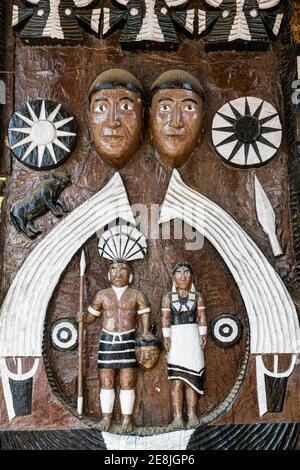 Œuvre d'art traditionnelle dans le village patrimonial de Naga, Kisama, Nagaland, Inde Banque D'Images