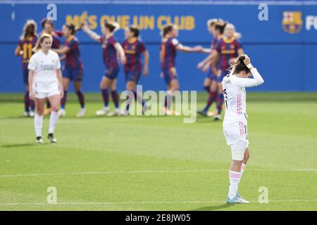 Barcelone, Espagne. 31 janvier 2021. Marta Cardona du Real Madrid après avoir reçu le deuxième but lors du match Primera Iberdrola entre le FC Barcelone et le Real Madrid au stade Johan Cruyff à Barcelone, Espagne. Crédit: SPP Sport presse photo. /Alamy Live News Banque D'Images