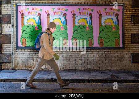 Édimbourg, Écosse, Royaume-Uni. 31 janvier 2021. Des affiches sur le thème de Covid-19 sont parues dans les rues d'Édimbourg. Conçu pour améliorer l’esprit des citoyens, le message est « est-ce terminé ? ». Iain Masterton/Alay Live News Banque D'Images