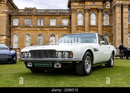 1970 Aston Martin DBS V8 au Concours d’élégance tenue au Palais de Blenheim le 26 septembre 2020 Banque D'Images