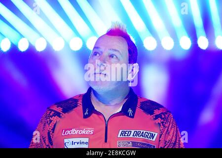 Peter Wright au cours de la troisième journée du tournoi Ladbrokes Masters 2021 à la Marshall Arena, Milton Keynes. Date de la photo: Dimanche 31 janvier 2021. Banque D'Images