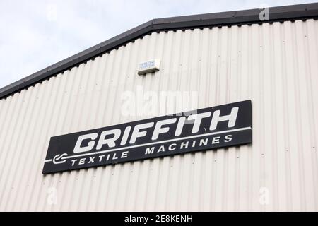 Logo Griffith textile machines sur le bâtiment de l'usine à Washington, Angleterre, Royaume-Uni Banque D'Images