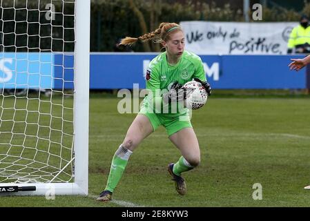 Liverpool, Royaume-Uni. 31 janvier 2021. Alexandra MacIver, gardien de but d'Everton, revendique la balle. Barclays Women's super League match, Everton Women contre Manchester Utd Women au Walton Hall Park à Liverpool le dimanche 31 janvier 2021. Cette image ne peut être utilisée qu'à des fins éditoriales. Utilisation éditoriale uniquement, licence requise pour une utilisation commerciale. Aucune utilisation dans les Paris, les jeux ou les publications d'un seul club/ligue/joueur.pic par Chris Stading/Andrew Orchard sports Photography/Alamy Live News crédit: Andrew Orchard sports Photography/Alamy Live News Banque D'Images