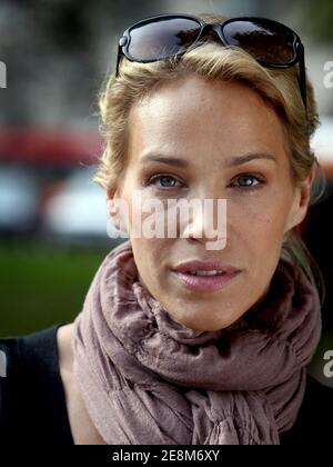 LINKÖPING, SUÈDE- 24 SEPTEMBRE 2010: Emma Wiklund (née Sjöberg, 13 septembre 1968) est une mannequin et actrice suédoise. Banque D'Images