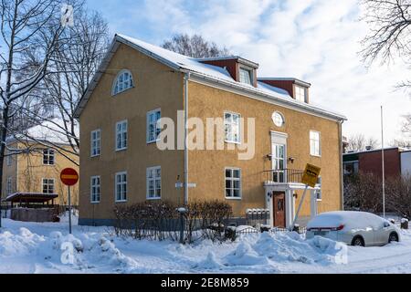 Immeuble résidentiel situé à l'angle de Solnantie et Tammitie dans le quartier Munkkiniemi d'Helsinki, en Finlande Banque D'Images