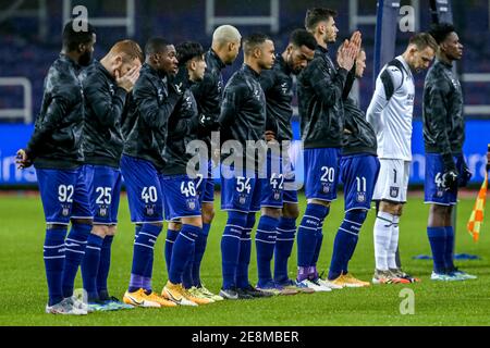 BRUXELLES, BELGIQUE - JANVIER 31 : joueurs d'Anderlecht, Kemar Lawrence de RSC Anderlecht, Adrien Trebel de RSC Anderlecht, Francis Amuzu de RSC Anderle Banque D'Images