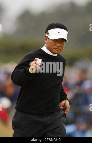 KJ Choi de Corée en action pendant le 136e Open Championship 2007 au Carnoustie Golf Links en Écosse de l'est le 21 juillet 2007. Photo de Christian Liewig/ABACAPRESS.COM Banque D'Images